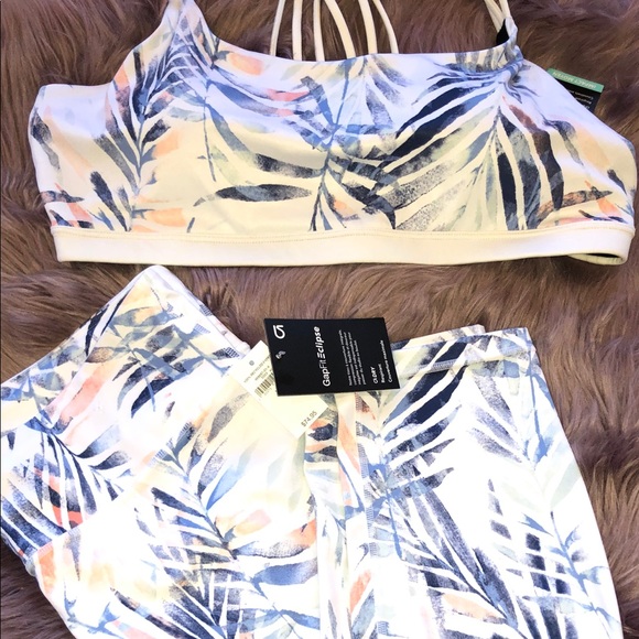 GAP Pants - Beautiful bundle of bra & leggings nwt xl & large